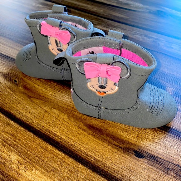 Disney Other - Disney Minnie Mouse Boots